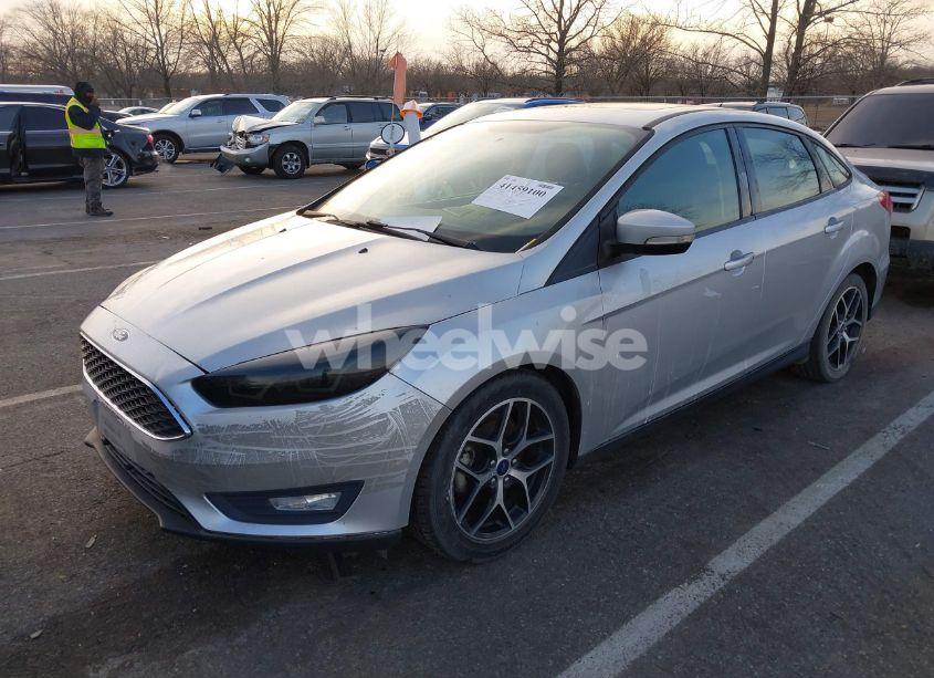 Photo 2 of 2017 Ford Focus SEL (VIN 1FADP3H21HL269502)
