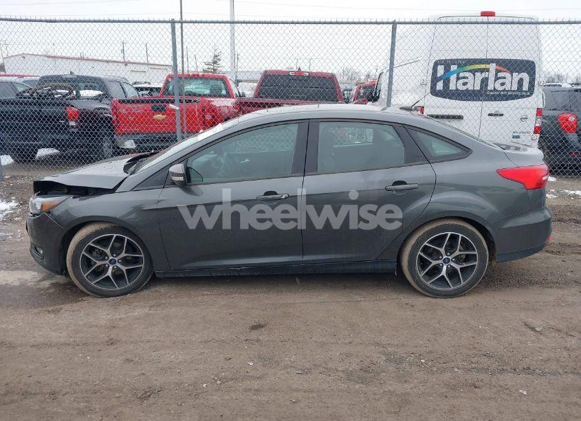 Photo 14 of 2018 Ford Focus SEL (VIN 1FADP3H21JL221889)