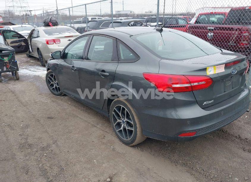 Photo 3 of 2018 Ford Focus SEL (VIN 1FADP3H21JL221889)