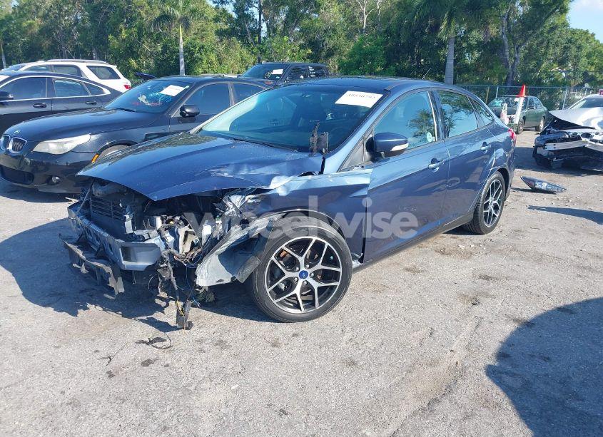 Photo 2 of 2018 Ford Focus SEL (VIN 1FADP3H21JL285446)
