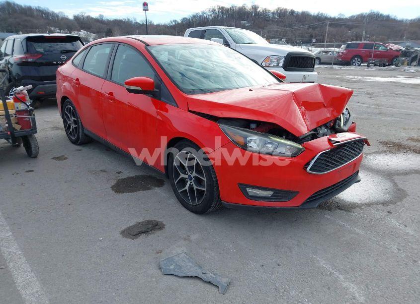 2017 Ford Focus SEL (VIN 1FADP3H22HL223368) main photo