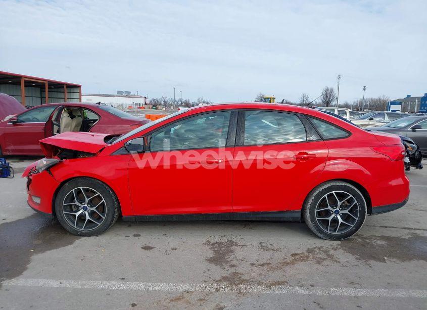 Photo 15 of 2017 Ford Focus SEL (VIN 1FADP3H22HL223368)