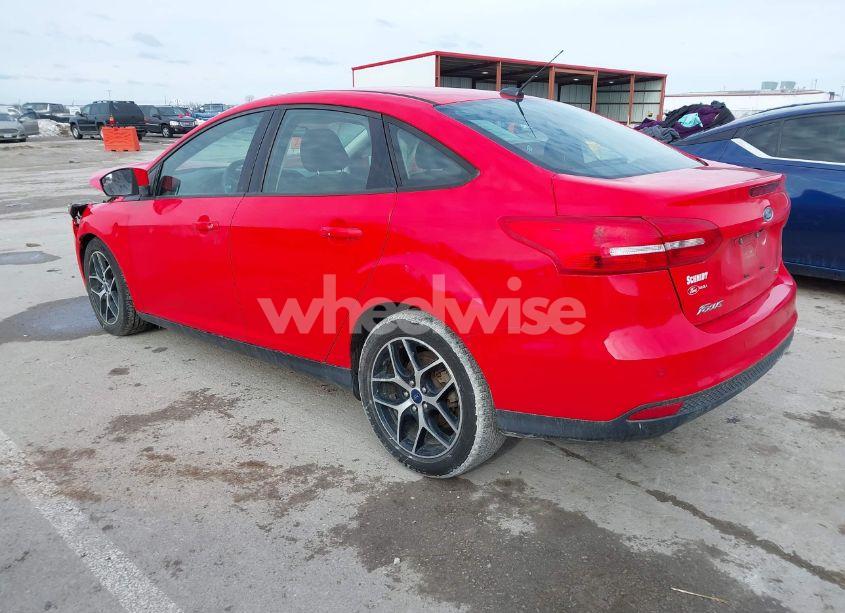 Photo 3 of 2017 Ford Focus SEL (VIN 1FADP3H22HL223368)