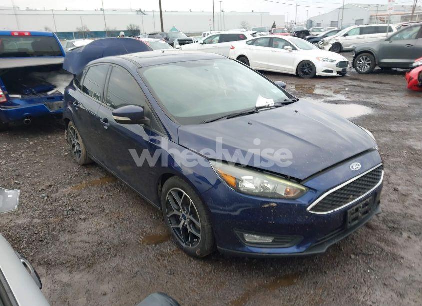 2017 Ford Focus SEL (VIN 1FADP3H22HL229378) main photo