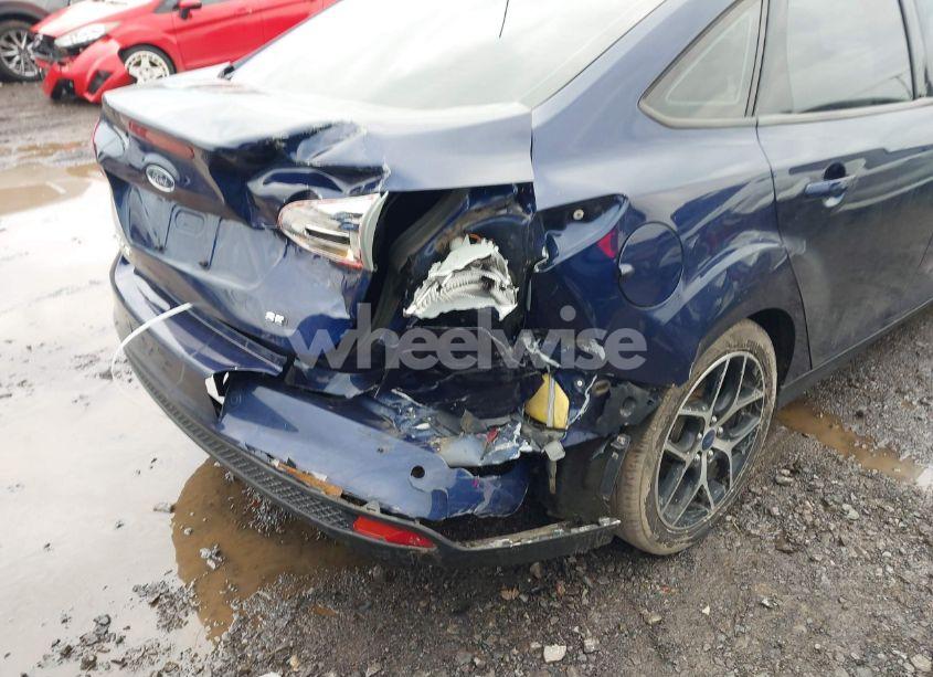 Photo 17 of 2017 Ford Focus SEL (VIN 1FADP3H22HL229378)