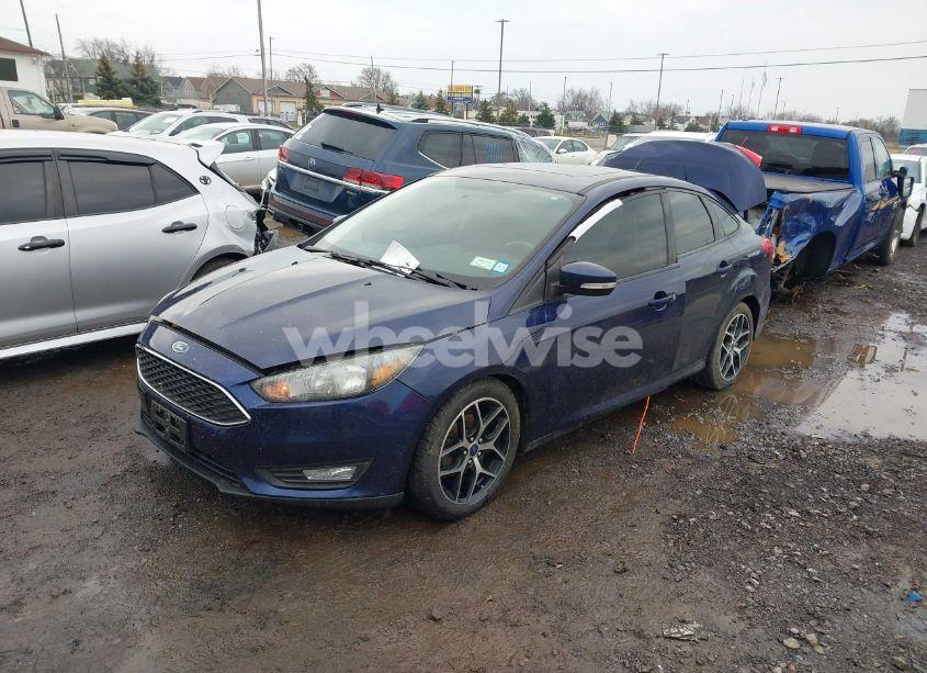 Photo 2 of 2017 Ford Focus SEL (VIN 1FADP3H22HL229378)