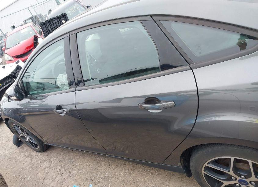 Photo 14 of 2017 Ford Focus SEL (VIN 1FADP3H22HL265135)