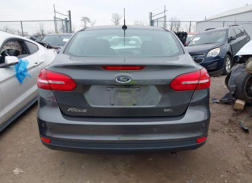 Photo 16 of 2017 Ford Focus SEL (VIN 1FADP3H22HL265135)