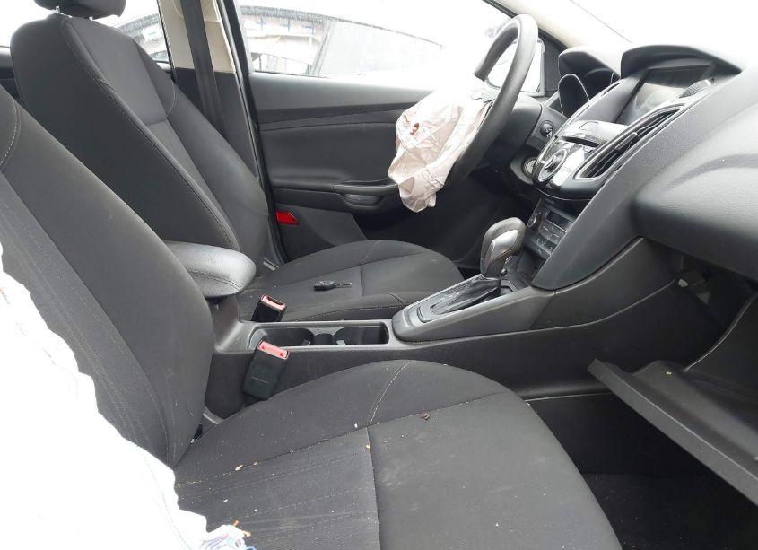 Photo 5 of 2017 Ford Focus SEL (VIN 1FADP3H22HL265135)