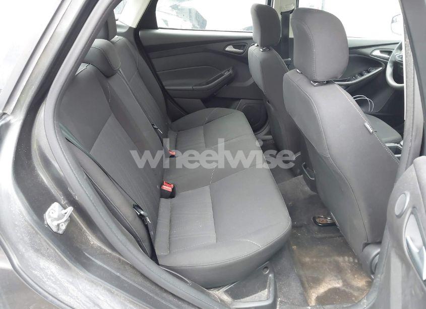 Photo 8 of 2017 Ford Focus SEL (VIN 1FADP3H22HL305908)