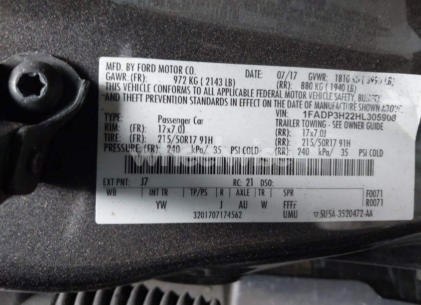 Photo 9 of 2017 Ford Focus SEL (VIN 1FADP3H22HL305908)