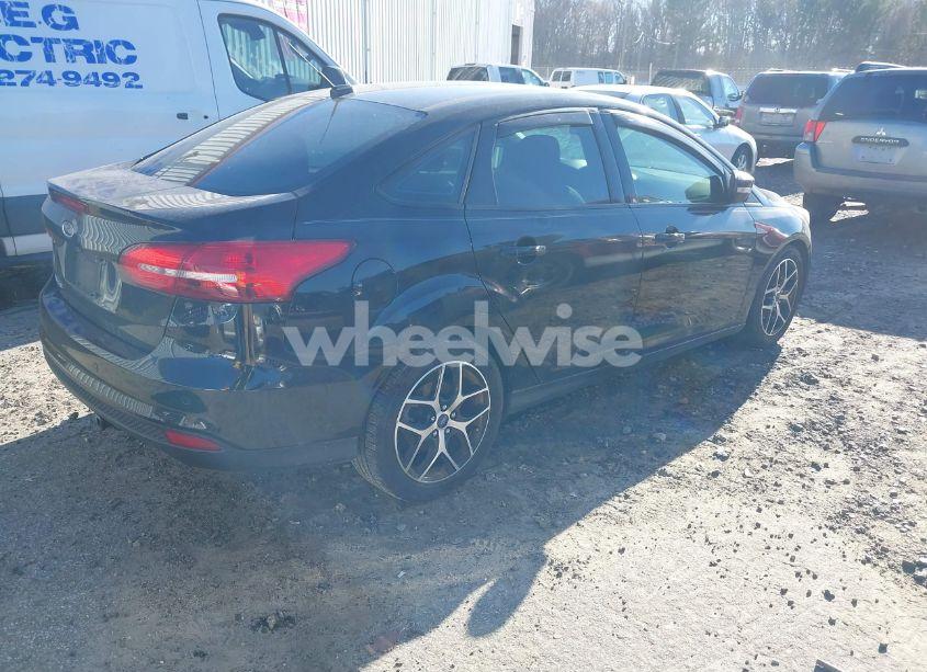 Photo 4 of 2017 Ford Focus SEL (VIN 1FADP3H22HL327004)