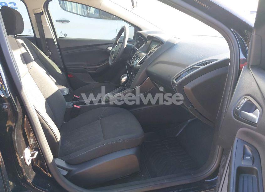 Photo 5 of 2017 Ford Focus SEL (VIN 1FADP3H22HL327004)