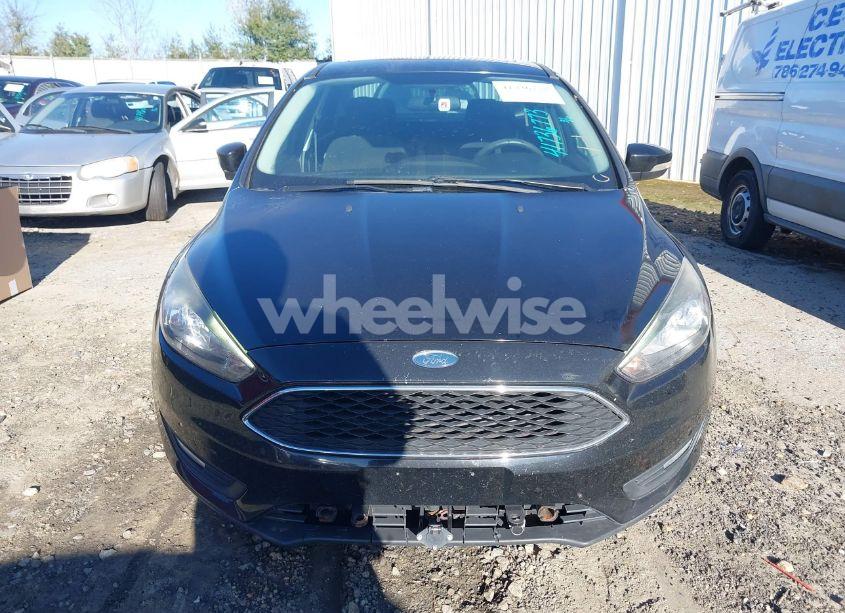Photo 6 of 2017 Ford Focus SEL (VIN 1FADP3H22HL327004)