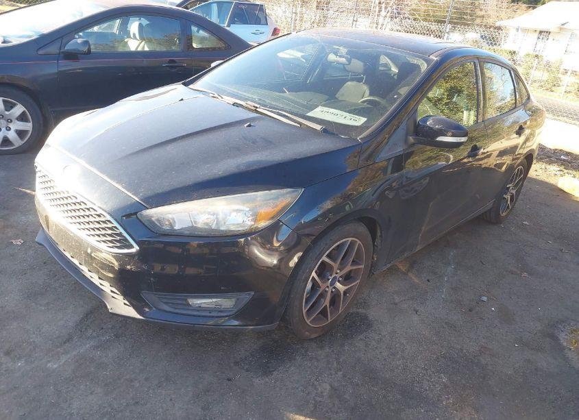 Photo 2 of 2017 Ford Focus SEL (VIN 1FADP3H22HL331408)