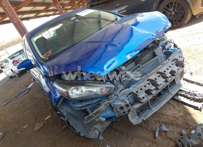 2018 Ford Focus SEL (VIN 1FADP3H22JL211680) main photo