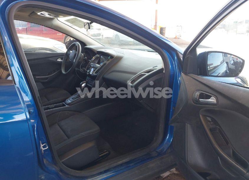 Photo 5 of 2018 Ford Focus SEL (VIN 1FADP3H22JL211680)