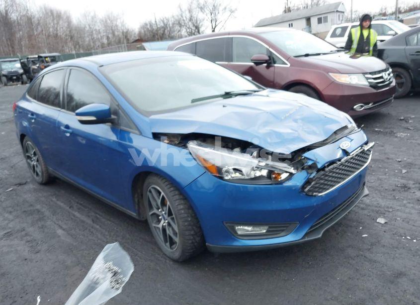 2018 Ford Focus SEL (VIN 1FADP3H22JL216992) main photo