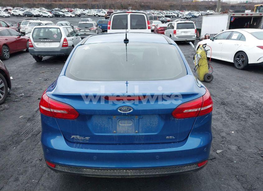 Photo 16 of 2018 Ford Focus SEL (VIN 1FADP3H22JL216992)