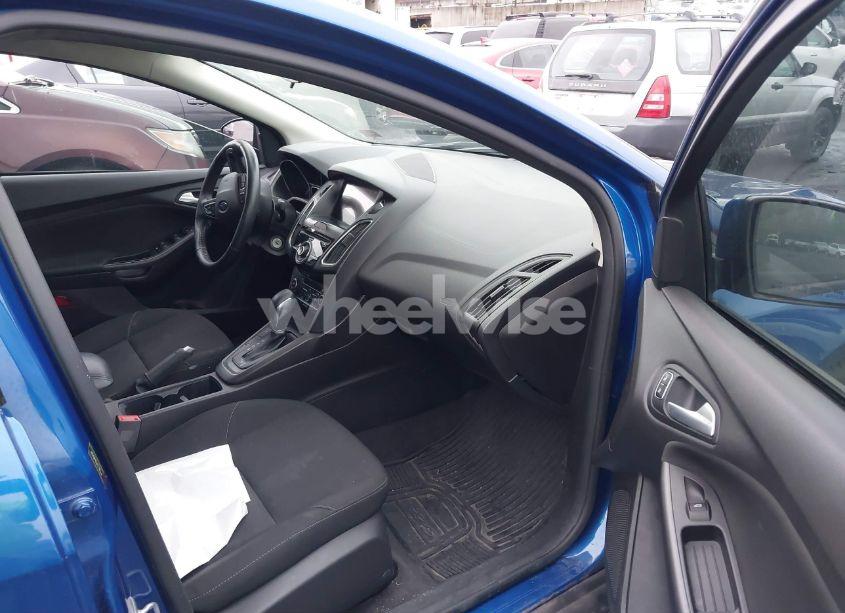 Photo 5 of 2018 Ford Focus SEL (VIN 1FADP3H22JL216992)