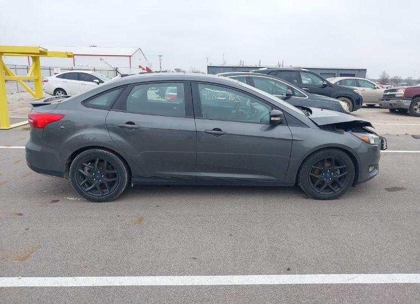 Photo 14 of 2017 Ford Focus SEL (VIN 1FADP3H23HL226392)