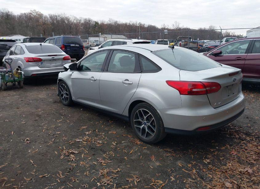 Photo 3 of 2017 Ford Focus SEL (VIN 1FADP3H23HL269954)