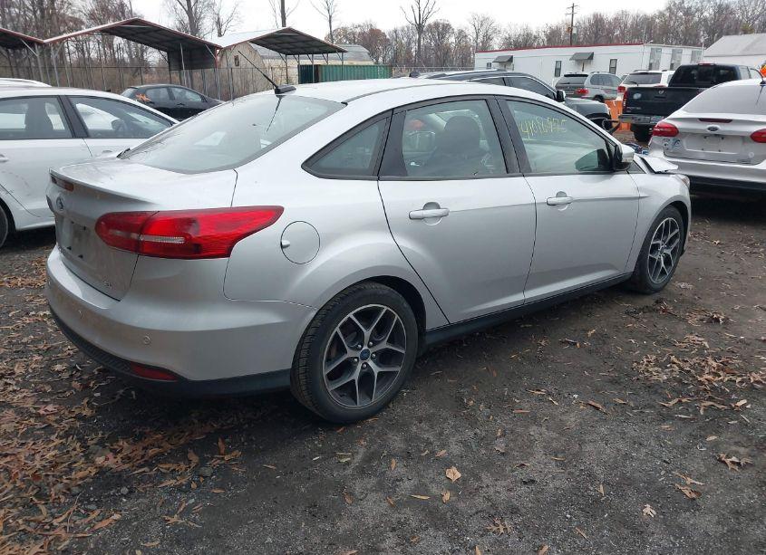 Photo 4 of 2017 Ford Focus SEL (VIN 1FADP3H23HL269954)
