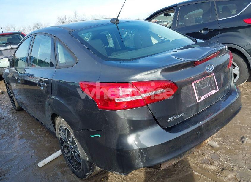 Photo 3 of 2017 Ford Focus SEL (VIN 1FADP3H23HL346905)