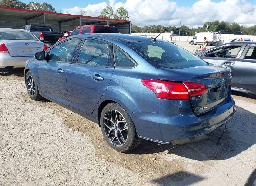 Photo 3 of 2018 Ford Focus SEL (VIN 1FADP3H23JL214765)