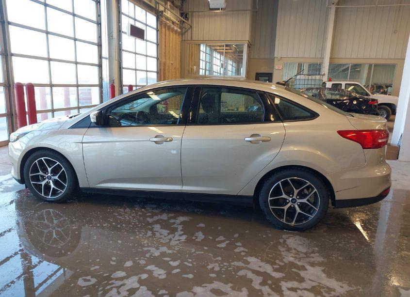 Photo 14 of 2017 Ford Focus SEL (VIN 1FADP3H24HL276928)