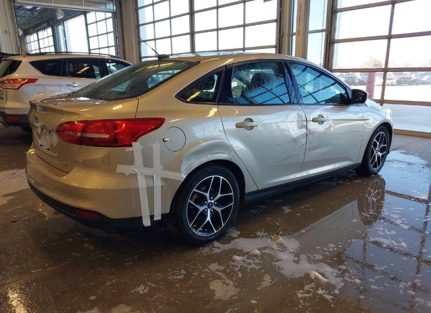 Photo 4 of 2017 Ford Focus SEL (VIN 1FADP3H24HL276928)