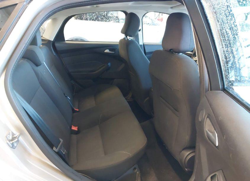 Photo 8 of 2017 Ford Focus SEL (VIN 1FADP3H24HL276928)