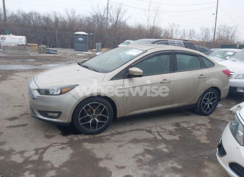 Photo 14 of 2017 Ford Focus SEL (VIN 1FADP3H24HL302881)