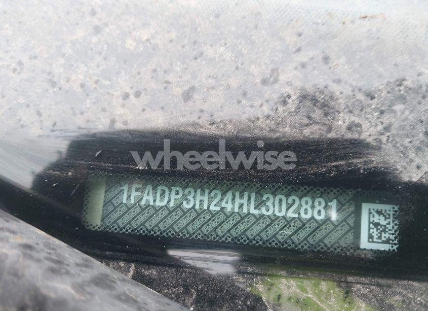 Photo 9 of 2017 Ford Focus SEL (VIN 1FADP3H24HL302881)