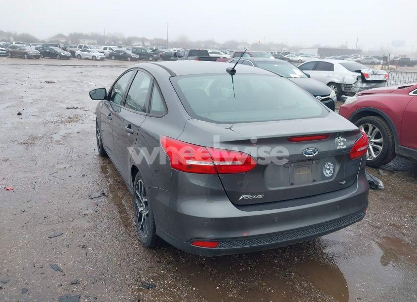 Photo 3 of 2017 Ford Focus SEL (VIN 1FADP3H24HL303223)