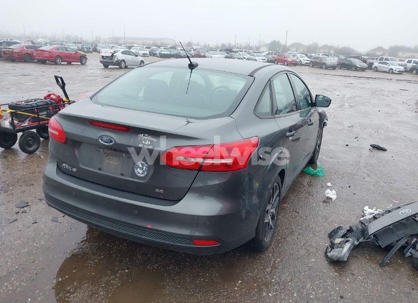 Photo 4 of 2017 Ford Focus SEL (VIN 1FADP3H24HL303223)