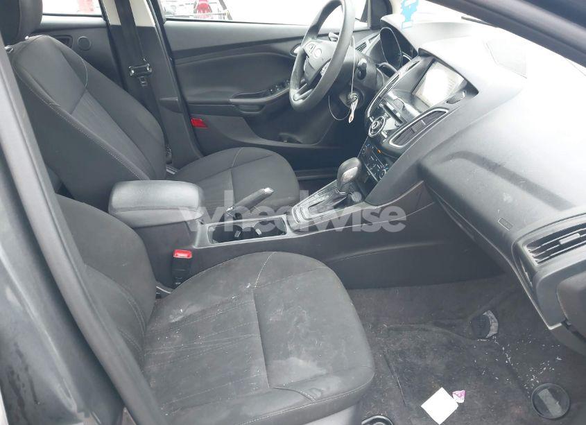 Photo 5 of 2017 Ford Focus SEL (VIN 1FADP3H24HL303223)