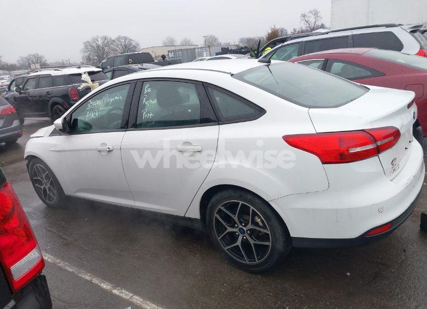 Photo 14 of 2018 Ford Focus SEL (VIN 1FADP3H24JL200826)