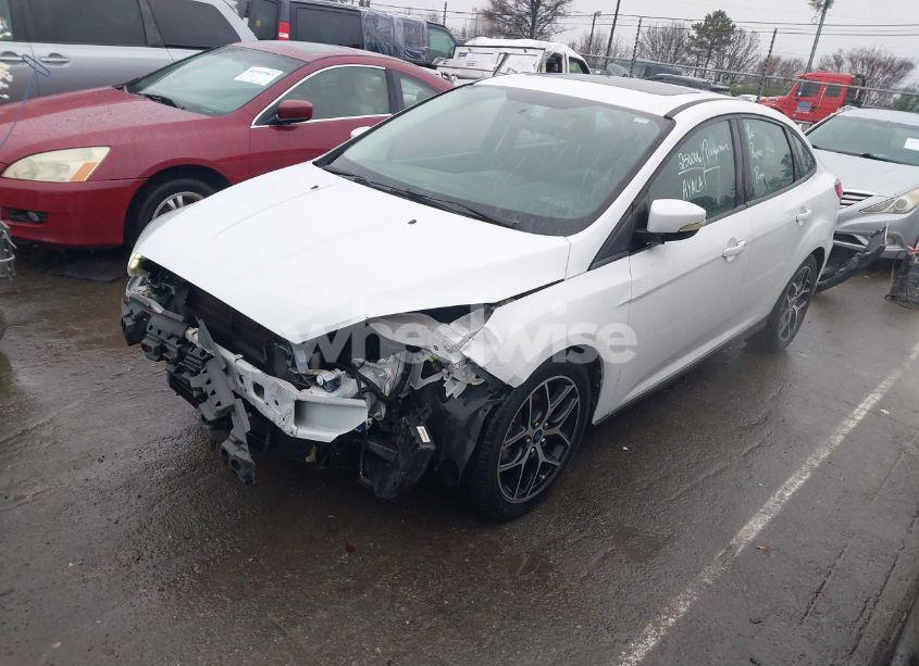 Photo 2 of 2018 Ford Focus SEL (VIN 1FADP3H24JL200826)