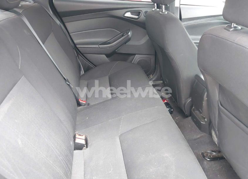 Photo 8 of 2018 Ford Focus SEL (VIN 1FADP3H24JL204374)