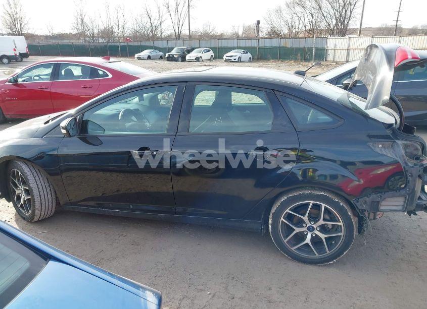 Photo 14 of 2018 Ford Focus SEL (VIN 1FADP3H24JL255213)