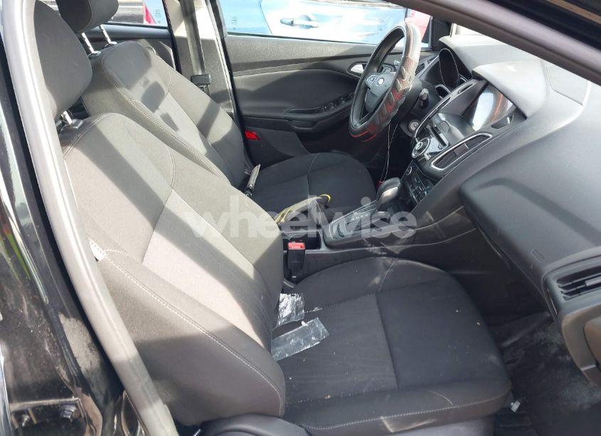 Photo 5 of 2018 Ford Focus SEL (VIN 1FADP3H24JL255213)