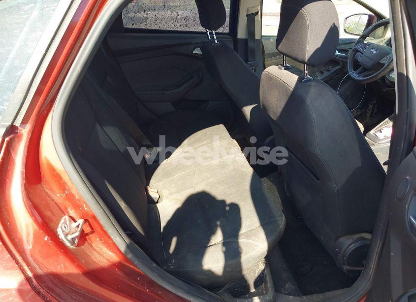 Photo 8 of 2018 Ford Focus SEL (VIN 1FADP3H24JL260024)
