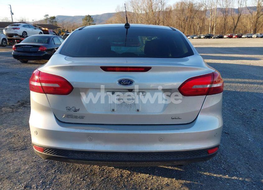Photo 16 of 2018 Ford Focus SEL (VIN 1FADP3H24JL301073)