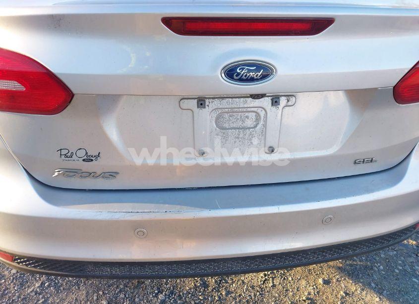 Photo 19 of 2018 Ford Focus SEL (VIN 1FADP3H24JL301073)