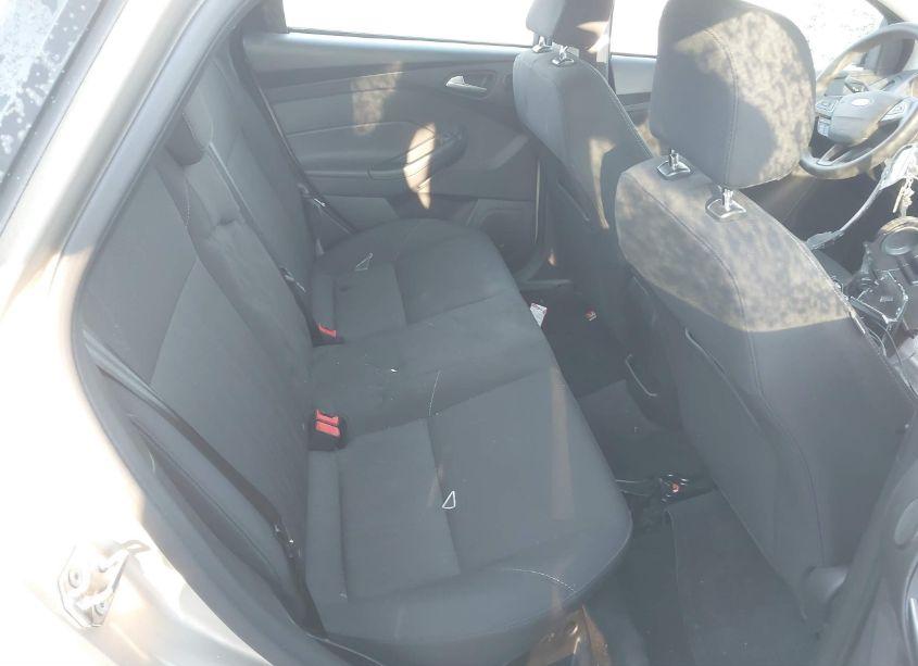 Photo 8 of 2017 Ford Focus SEL (VIN 1FADP3H25HL201347)
