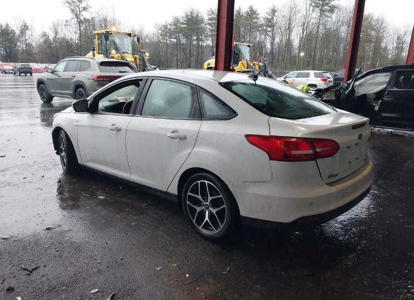 Photo 3 of 2017 Ford Focus SEL (VIN 1FADP3H25HL224997)