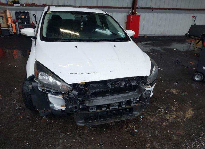 Photo 6 of 2017 Ford Focus SEL (VIN 1FADP3H25HL224997)