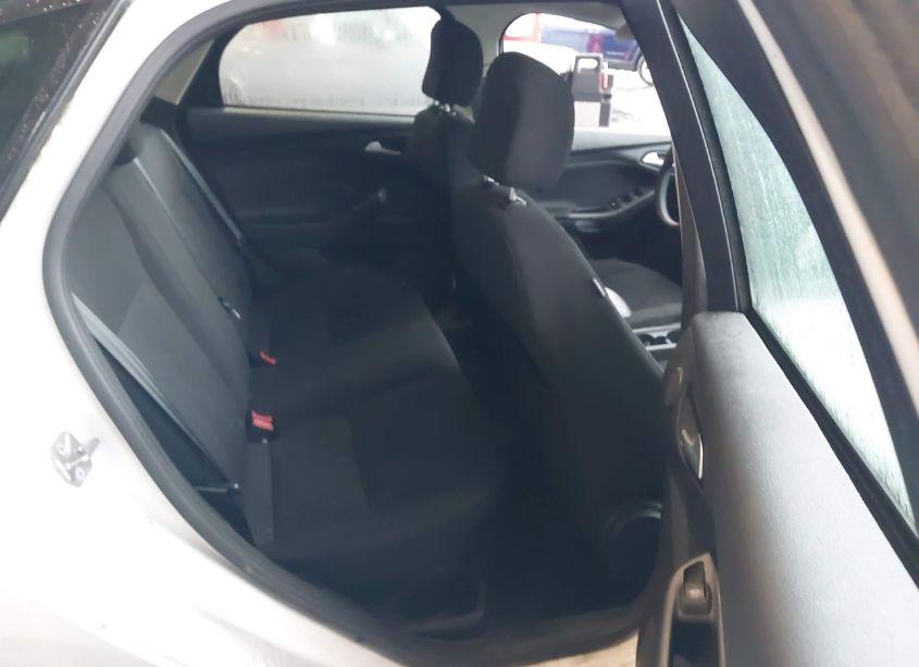 Photo 8 of 2017 Ford Focus SEL (VIN 1FADP3H25HL224997)