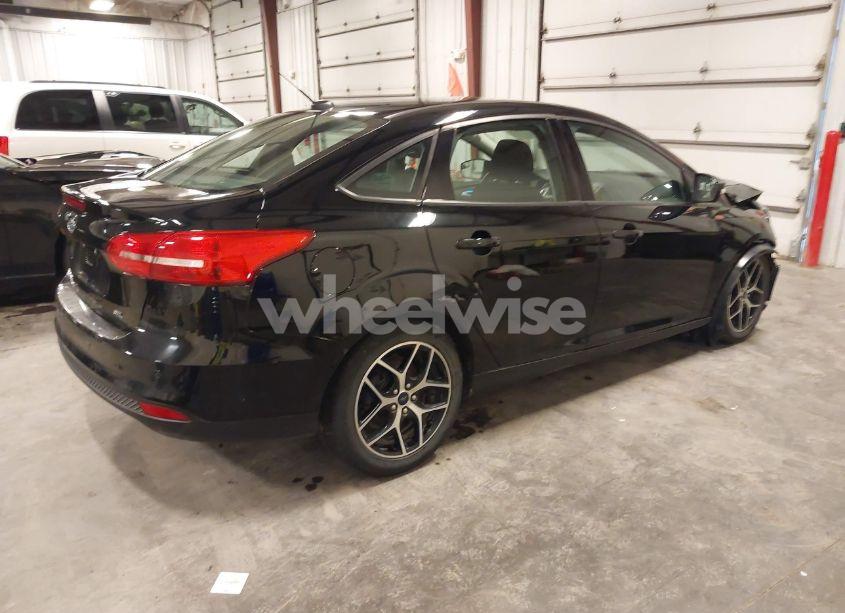 Photo 4 of 2017 Ford Focus SEL (VIN 1FADP3H25HL245039)